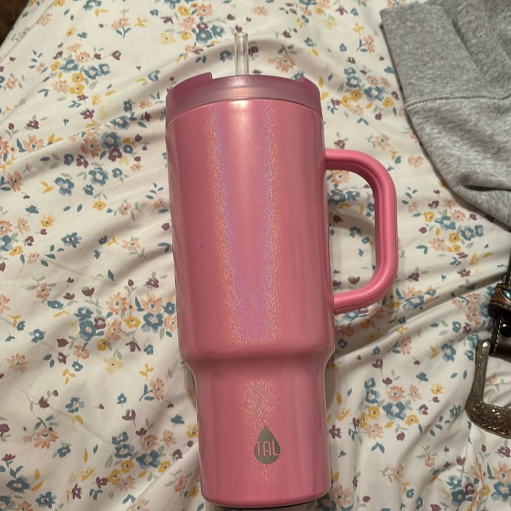 pink tumbler cup !!